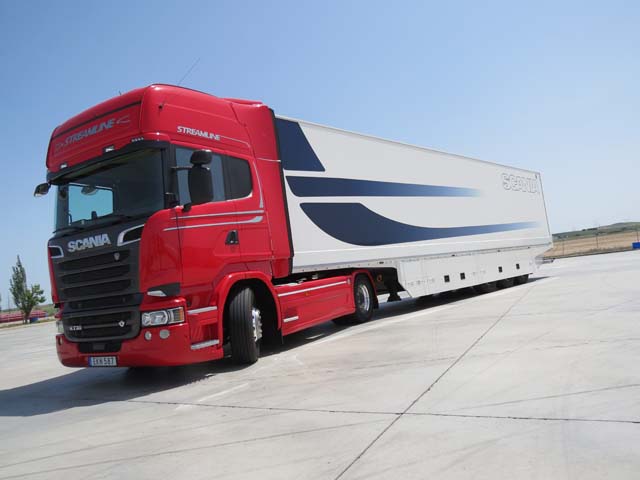 El Scania R 730 V8 levanta pasiones.